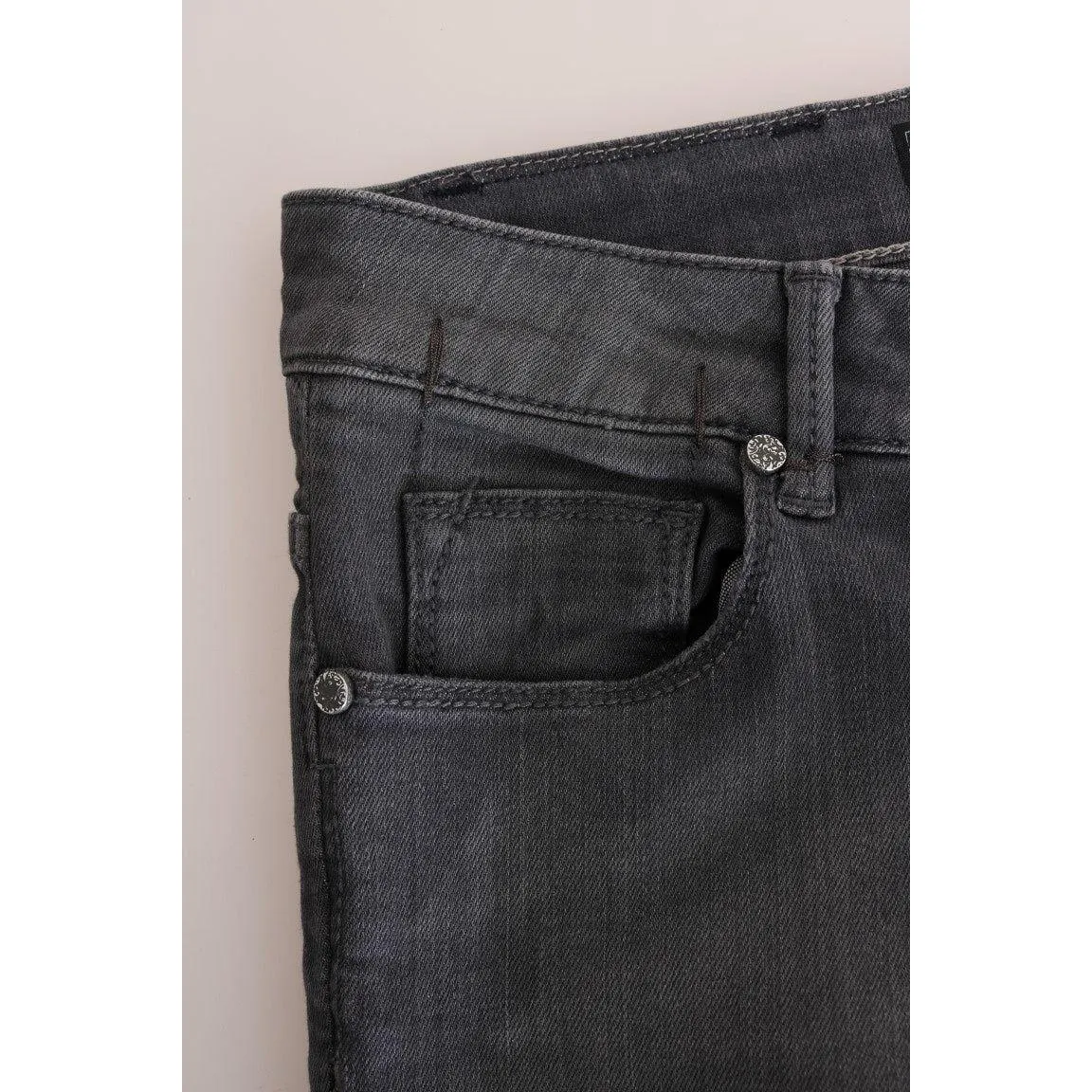 Acht Sleek Gray Slim-Fit Designer Jeans