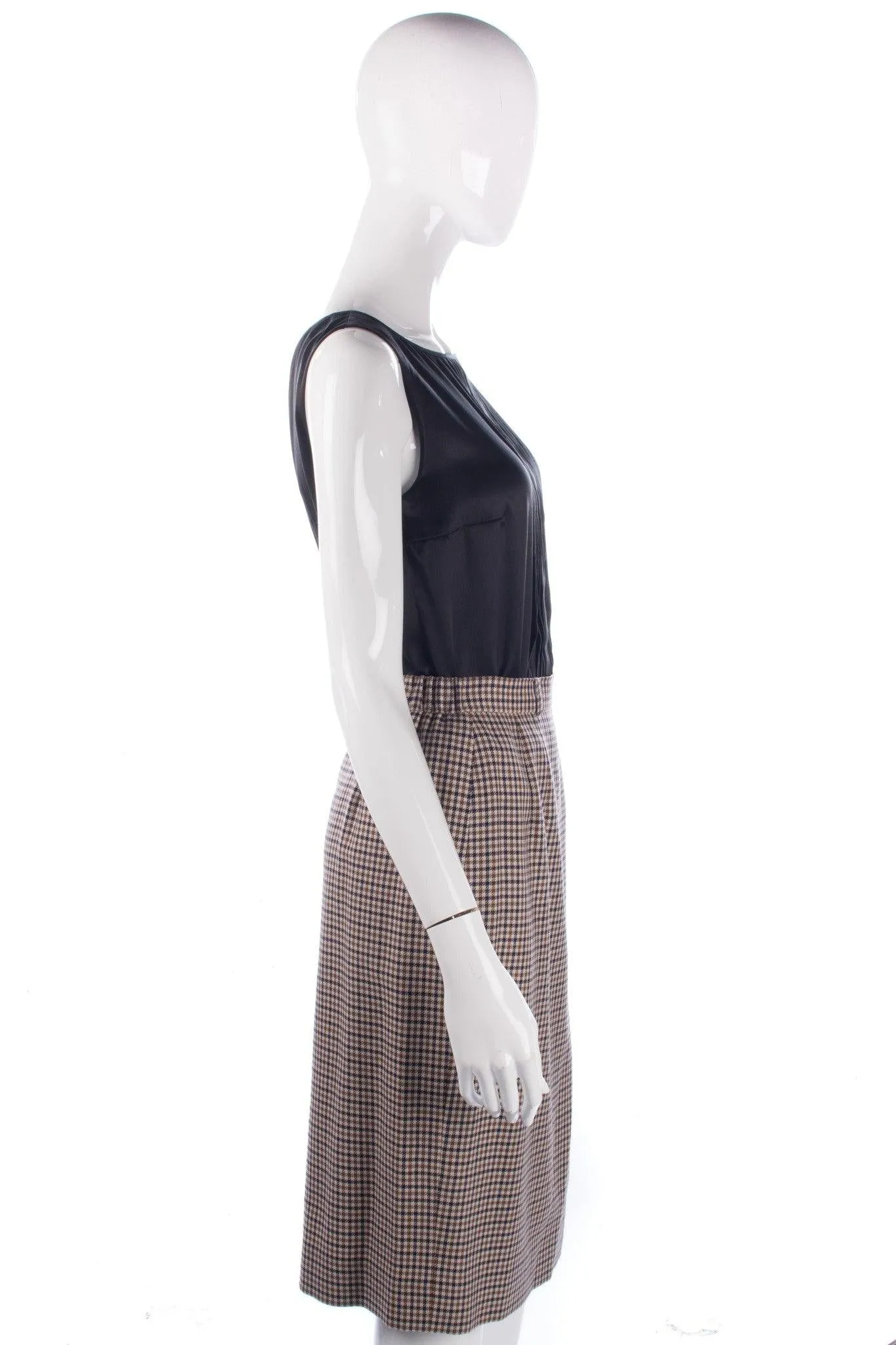 Aquascutum Knee Length Skirt Pure Wool Brown Houndstooth Check. Size 8