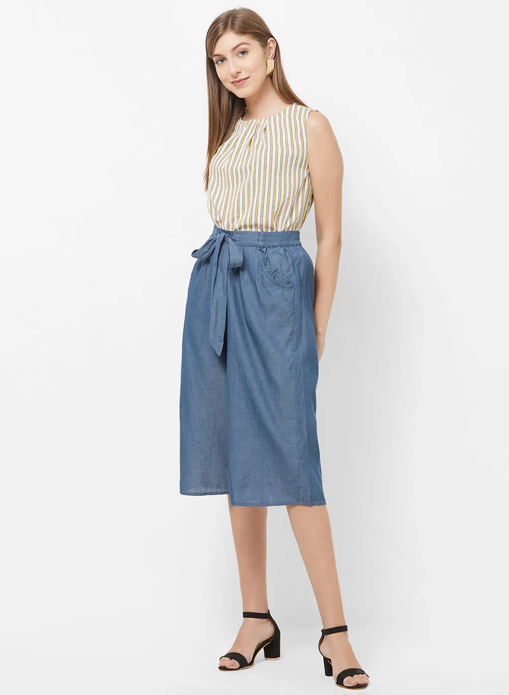 Blue Solid Culotte With Front Tie Up