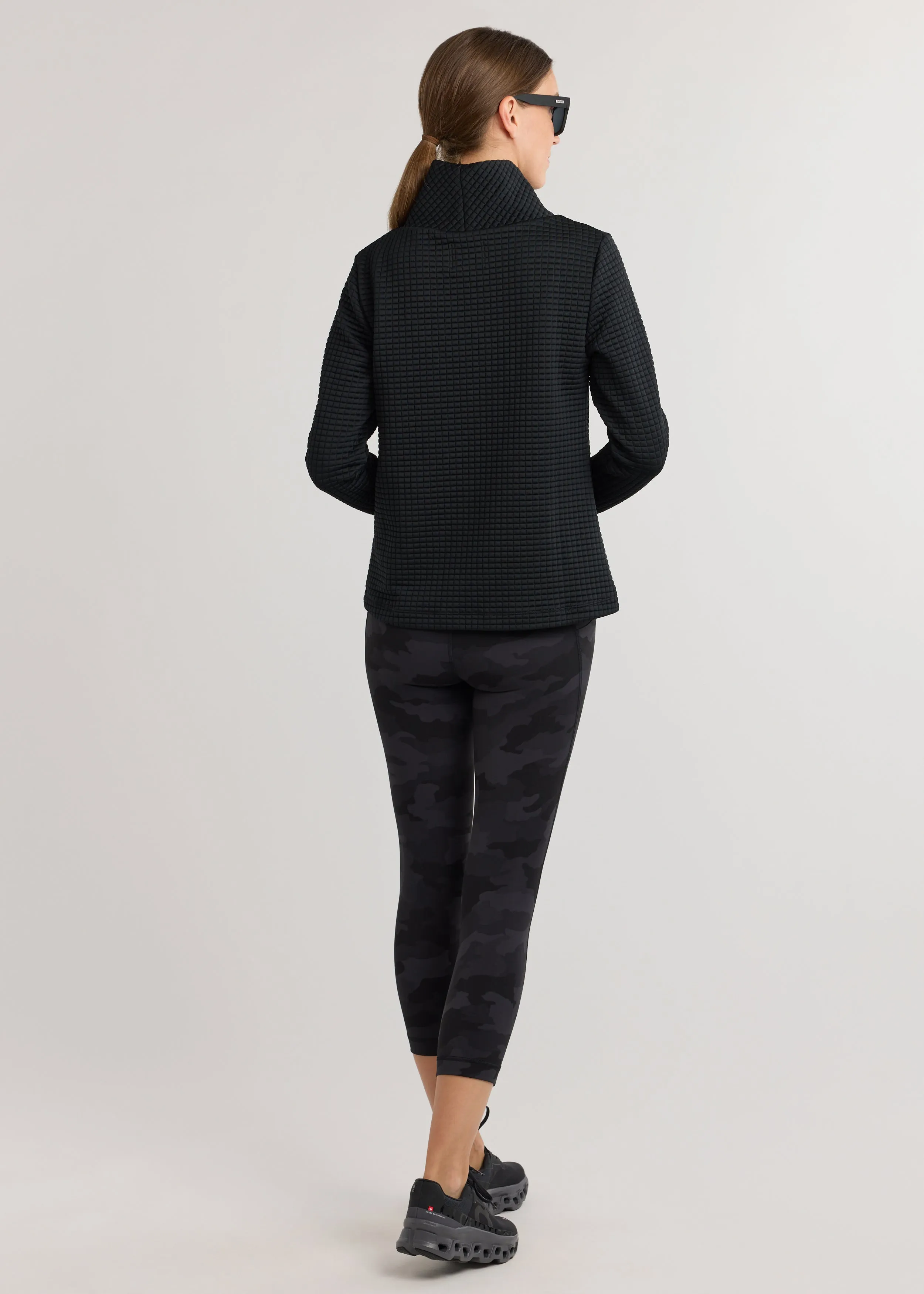 Greenpoint Turtleneck in Waffle (Black)