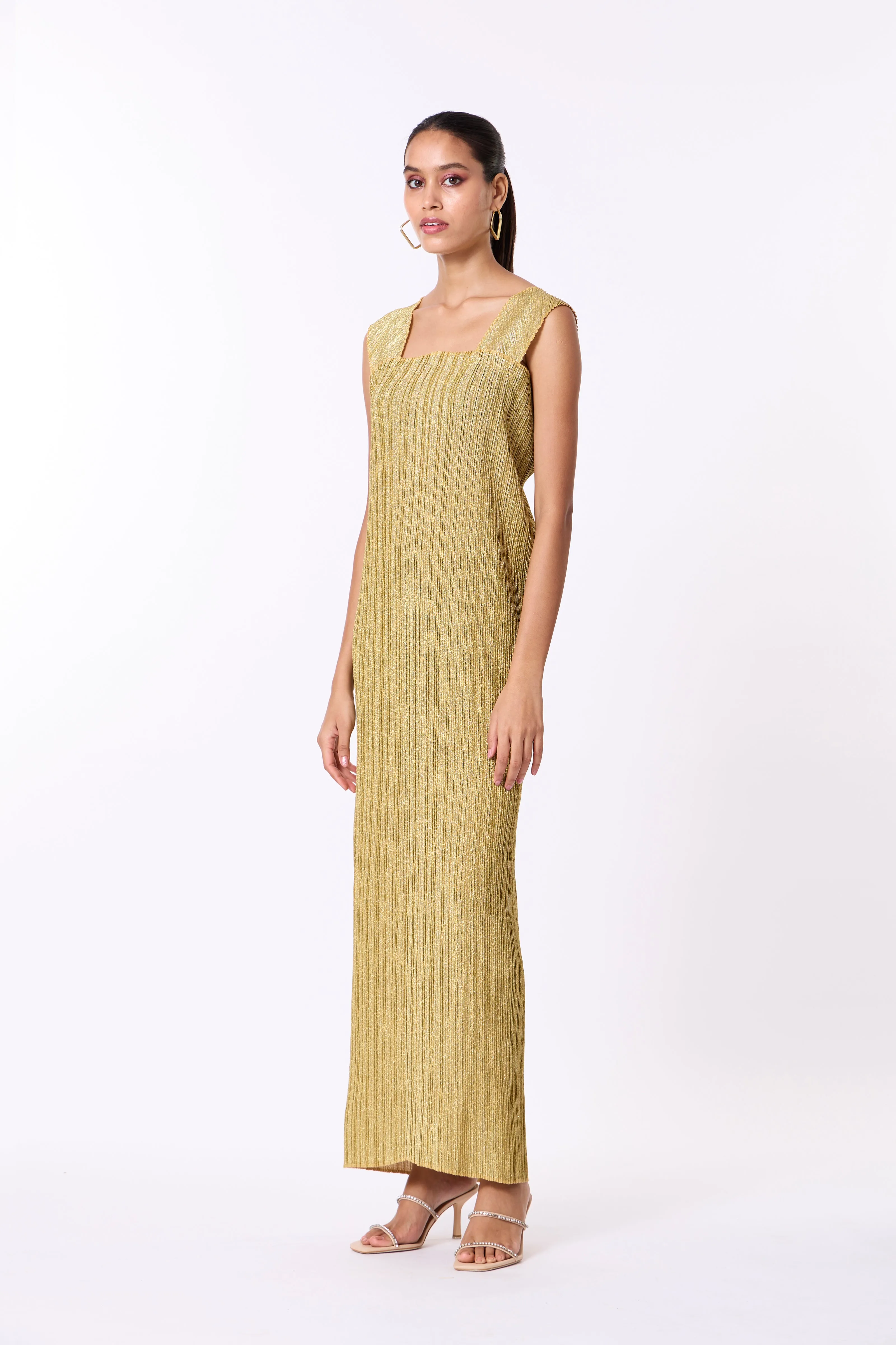 Kallista Cape Gown - Gold