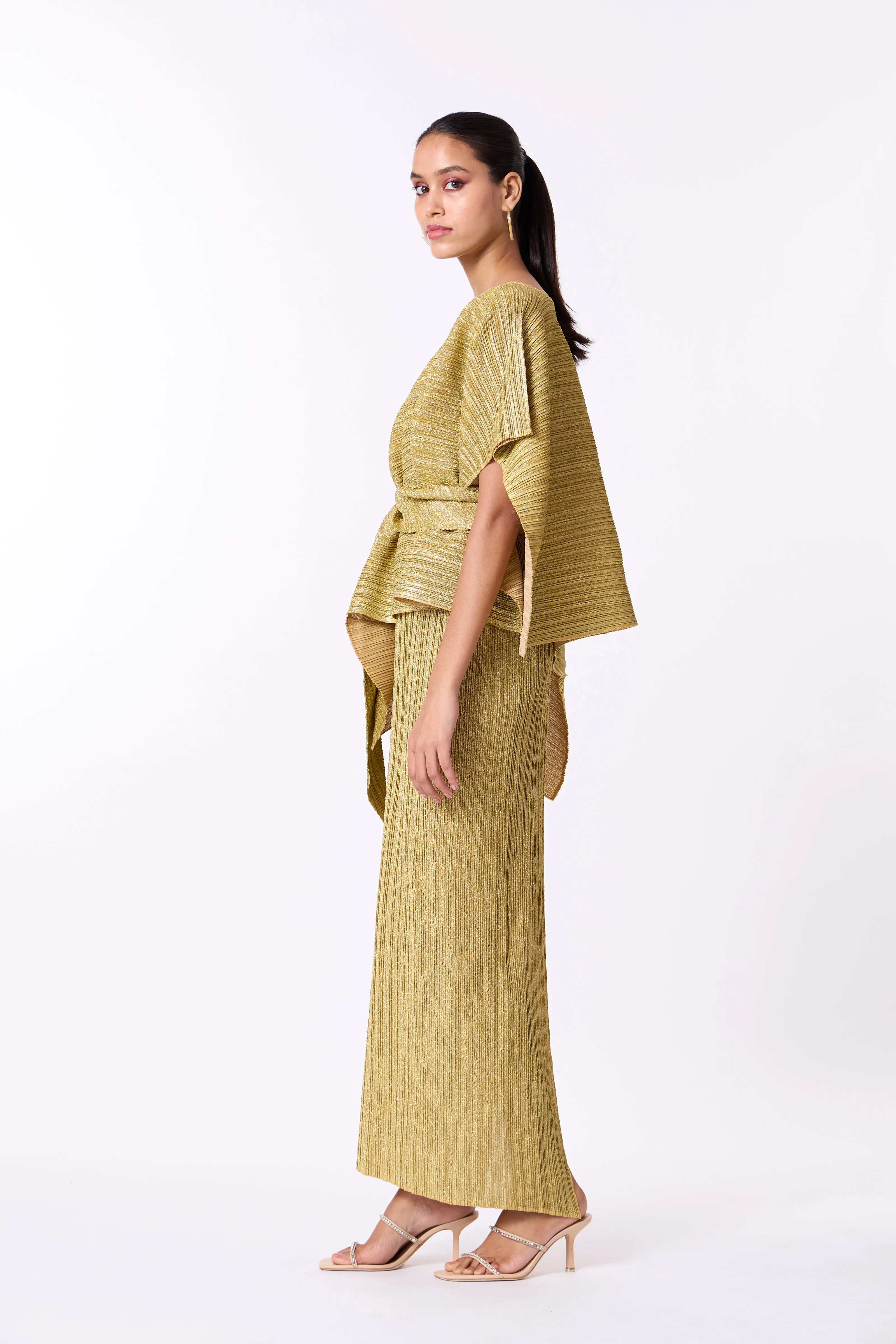 Kallista Cape Gown - Gold