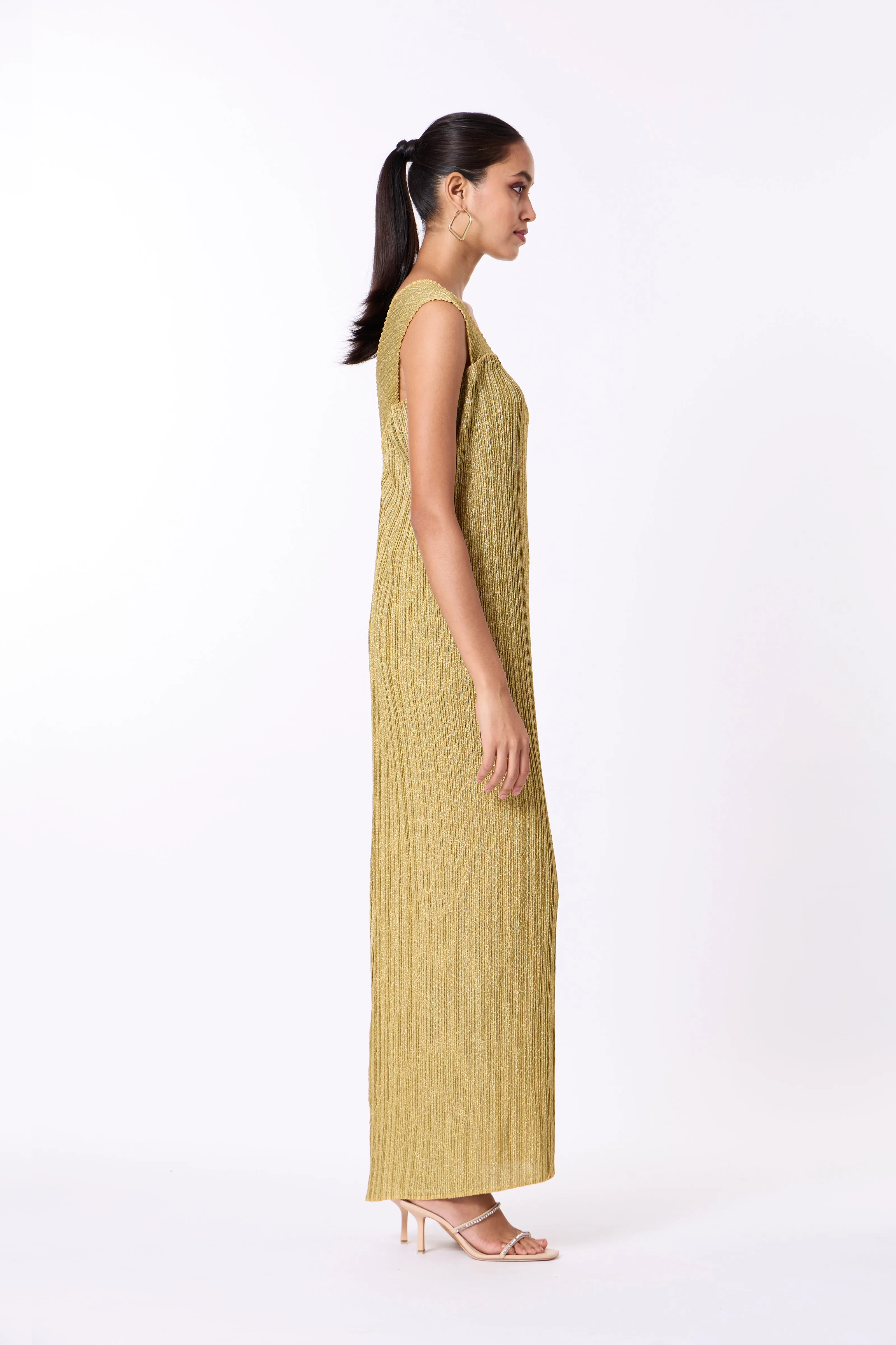 Kallista Cape Gown - Gold