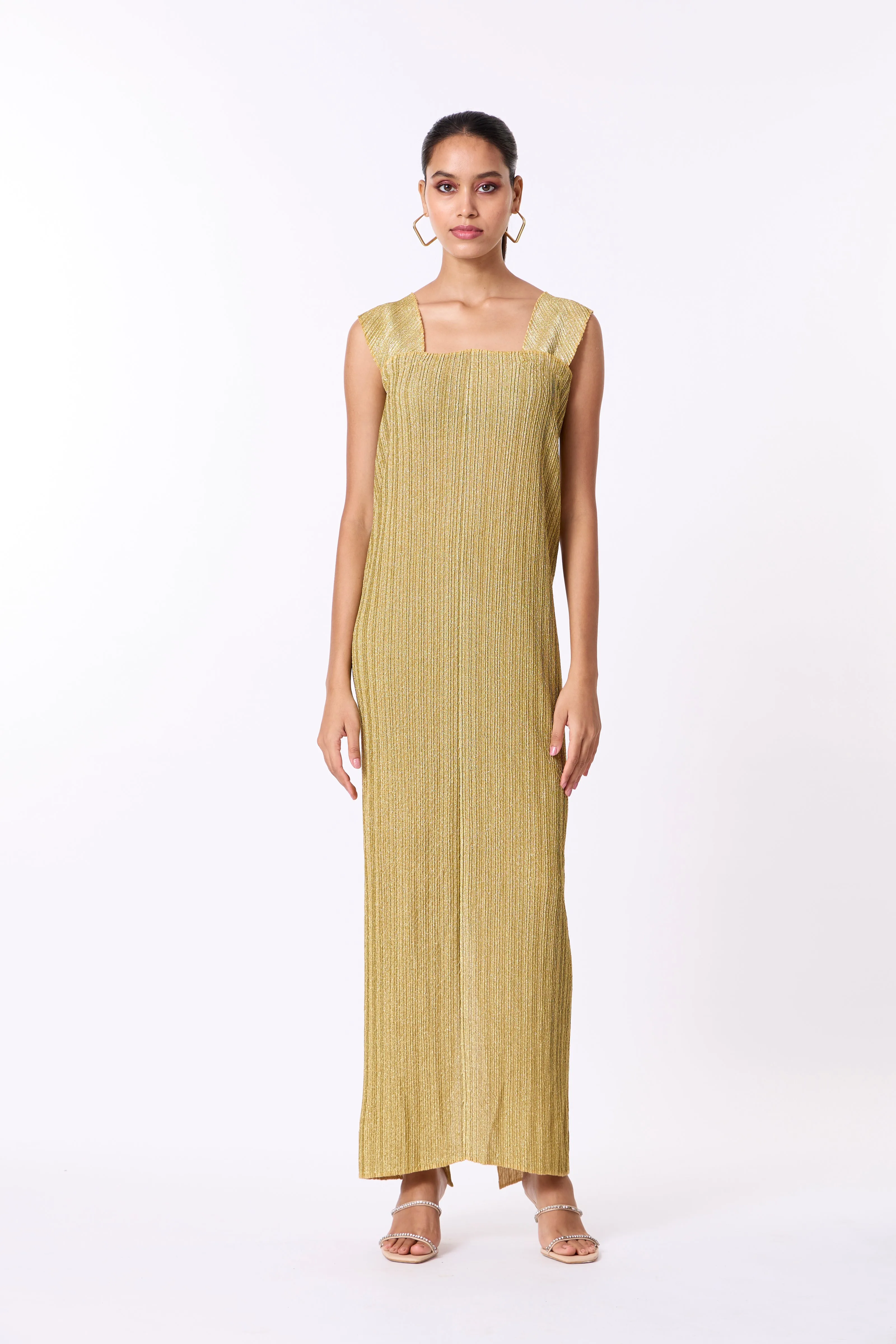 Kallista Cape Gown - Gold