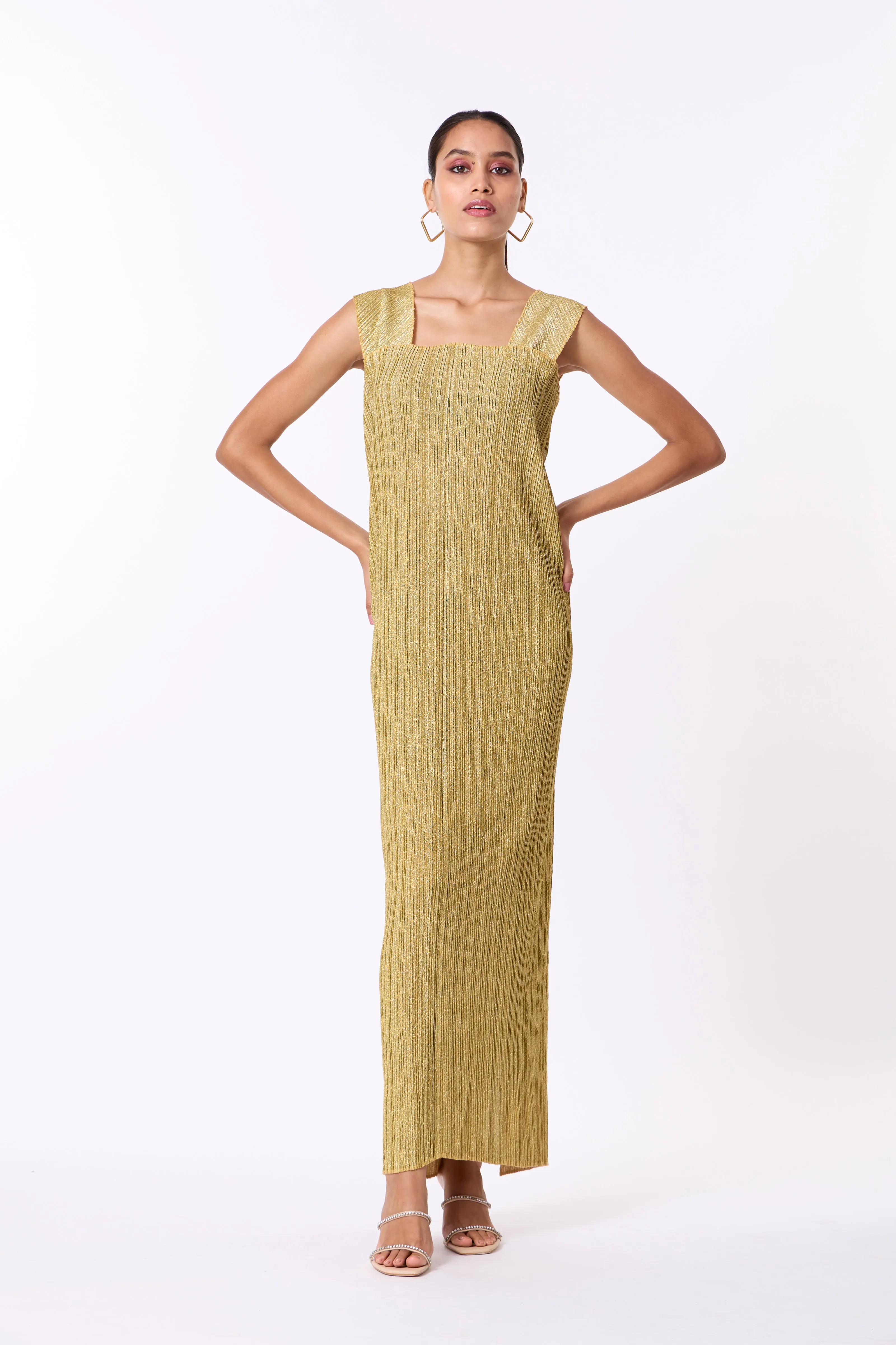 Kallista Cape Gown - Gold