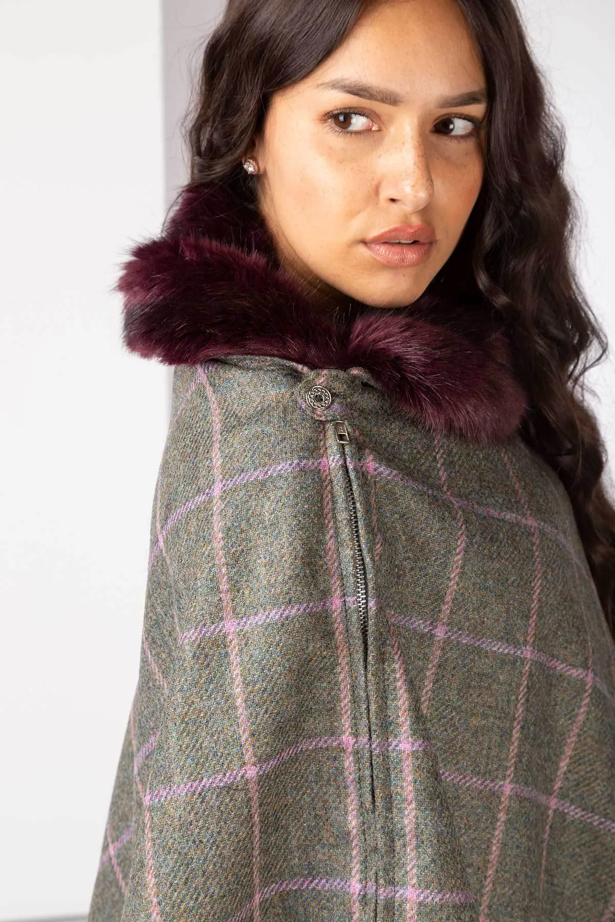 Ladies Wool Tweed Poncho With Faux Fur