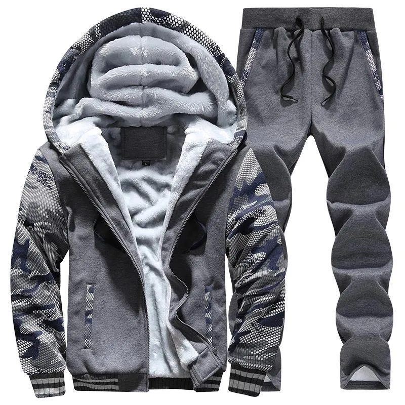 Men’s Velvet Warm Sportswear Set - Fleece Hoodie & Pants for Winter