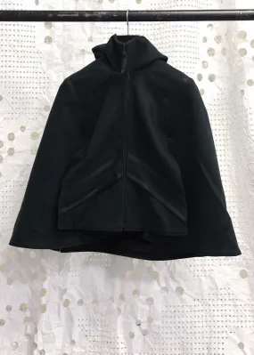 Paralllel Wool Cape Black