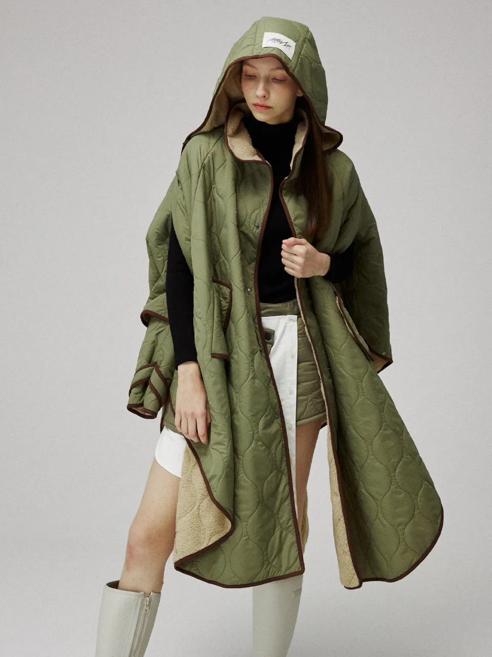 Quilting cape hooded coat