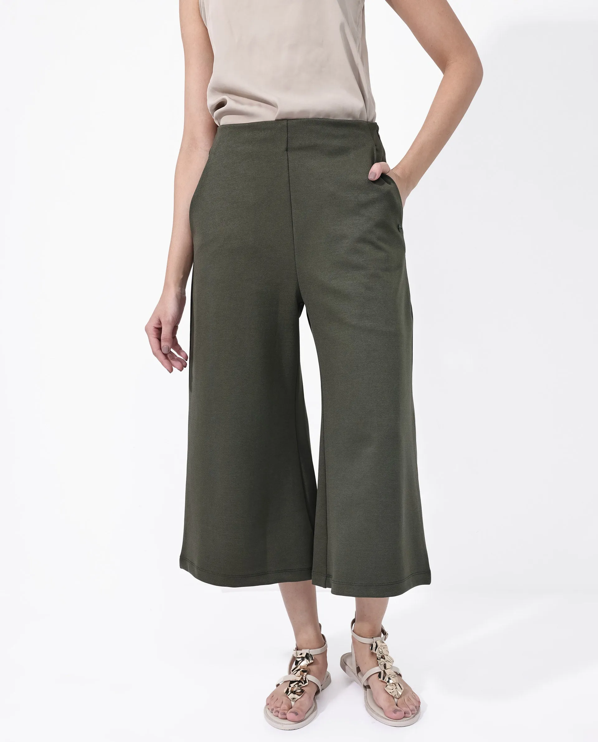 Rareism Women Shoyo Dark Green Polyester Fabric Zip Closure Flared Fit Plain Midi Culottes