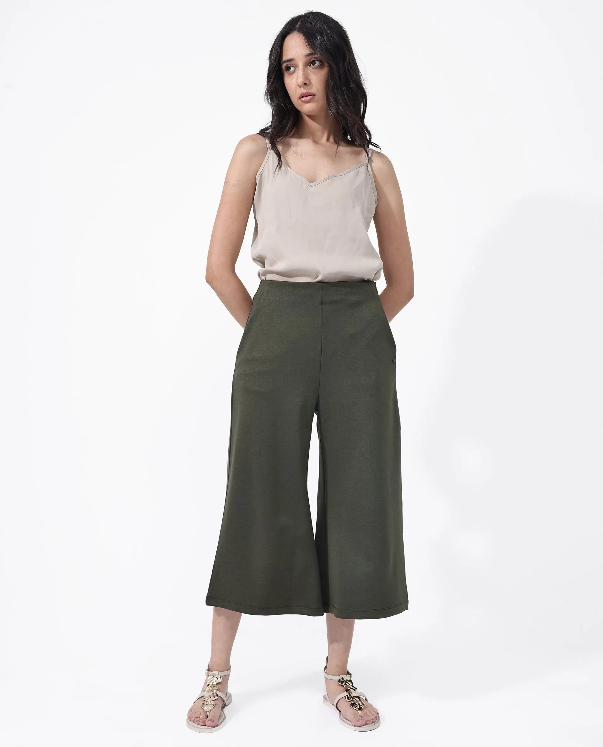 Rareism Women Shoyo Dark Green Polyester Fabric Zip Closure Flared Fit Plain Midi Culottes