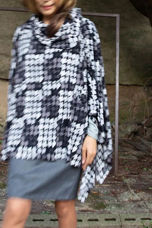 Roll Collar PONCHO