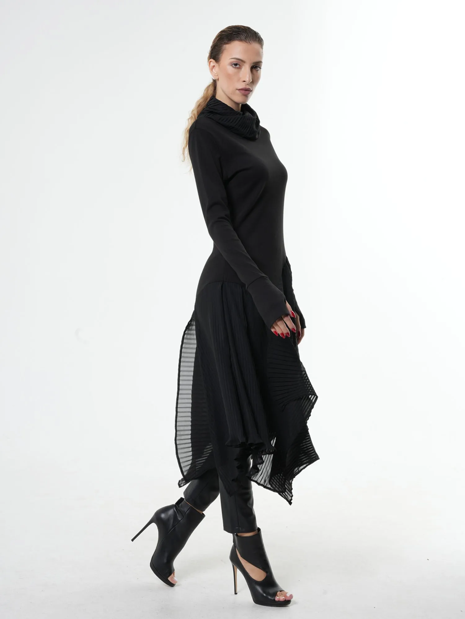 Turtleneck Black Tunic With Pleated Chiffon Layer